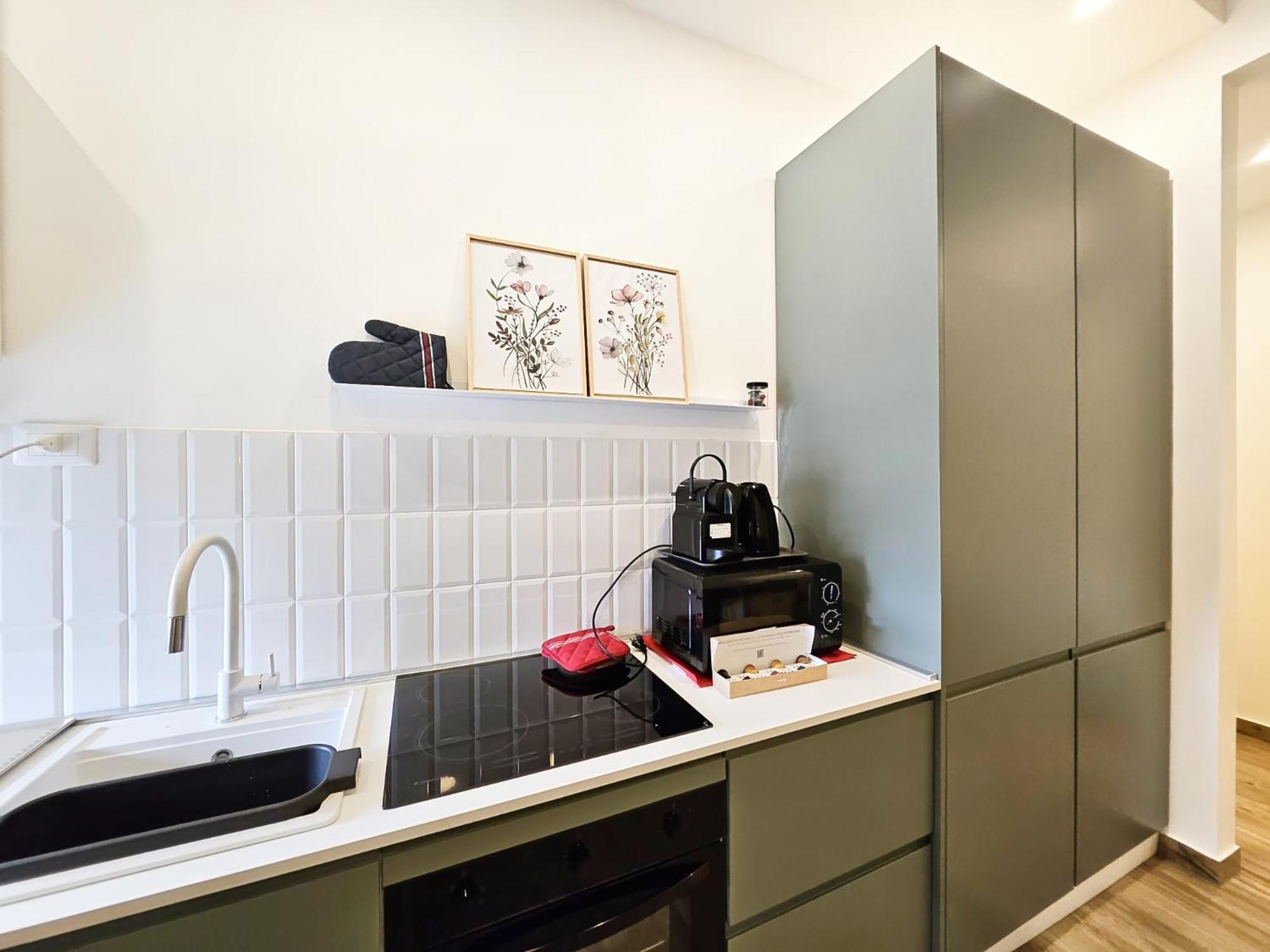Hbhall Linate Apartment Milan Luaran gambar